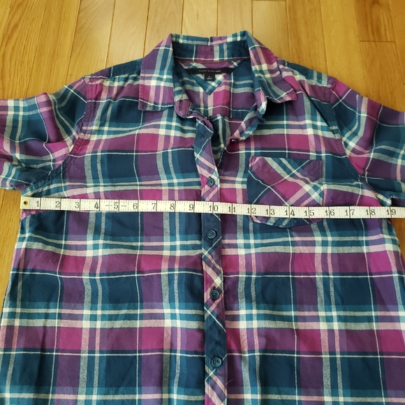 Tommy Hilfiger Plaid Button Down Shirt - Picture 2 of 5